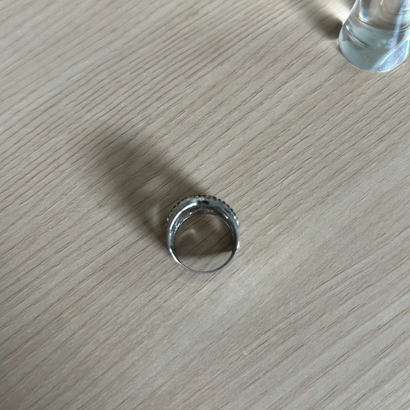 Express Silver and Black Ring 8 - Picture 9 of 11